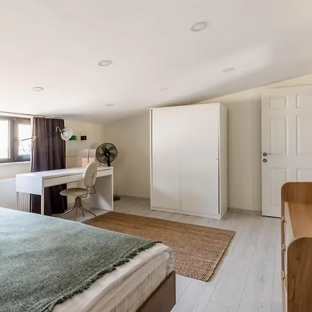 Exquisite Flat With Terrace In Nisantasi Apartment Istanbul